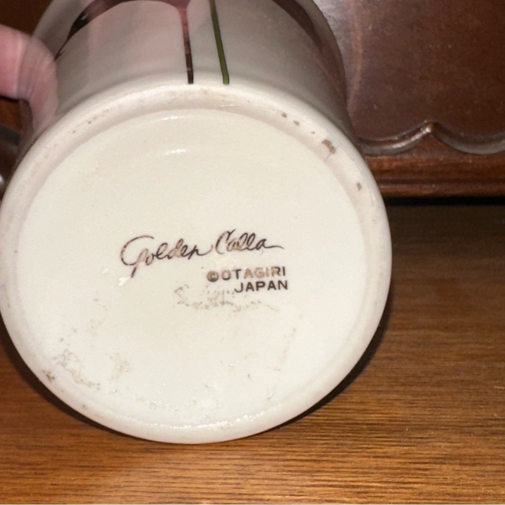 Otigari Golden Calla Cup Tumbler Bathroom Vanity ceramic cup - Picture 2 of 3
